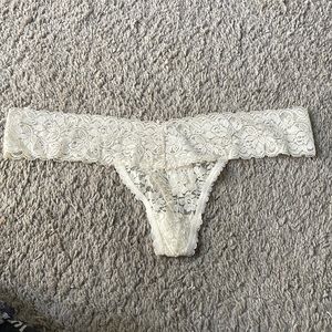 Cream Floral lace thong